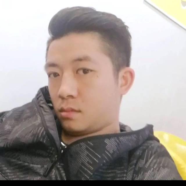 利海青玉的照片
