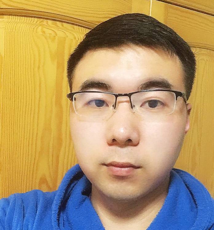 带火星的木条的照片