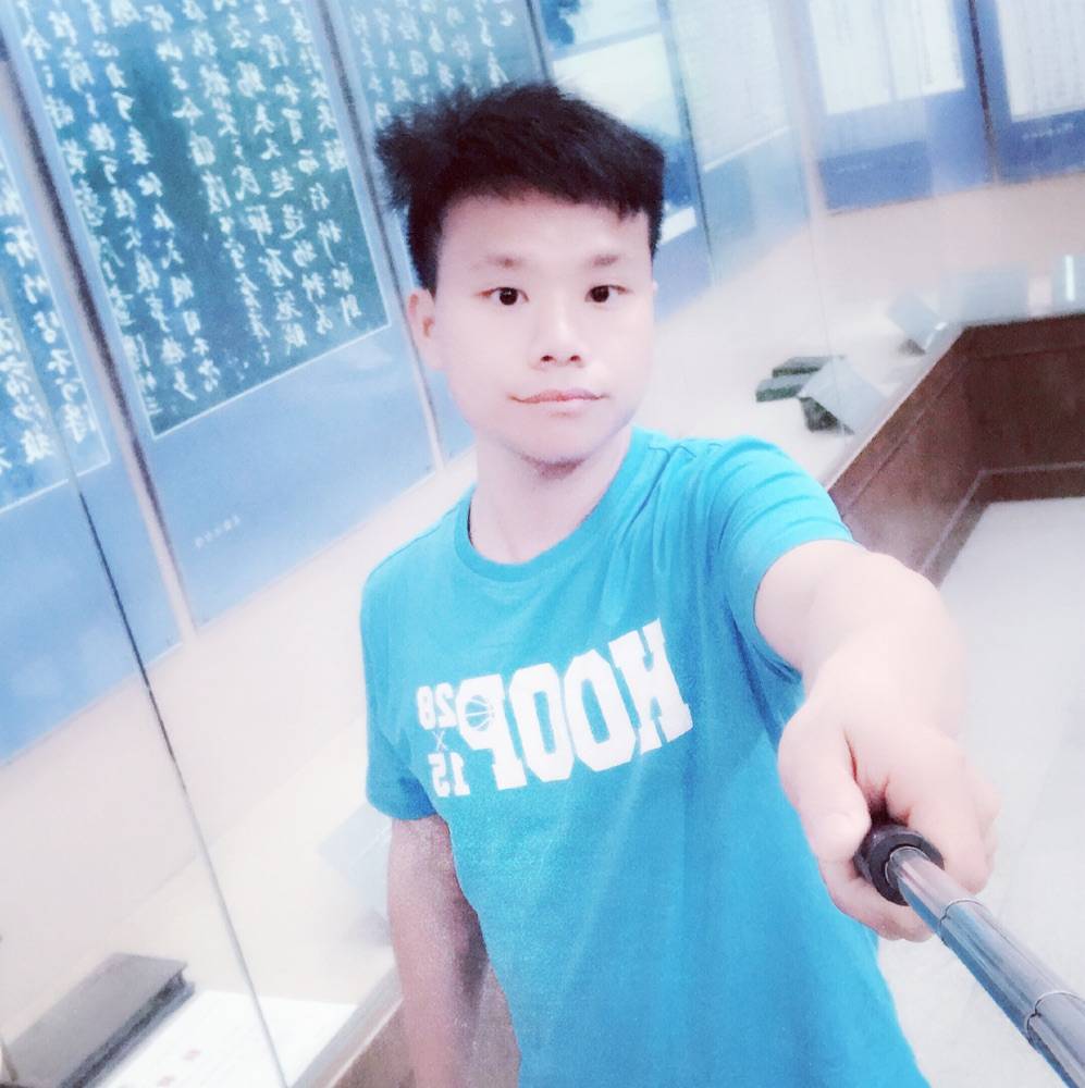 褚浩文的照片