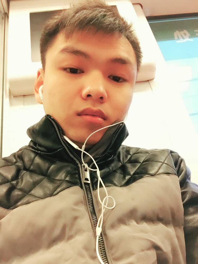 奔跑的蜗牛的照片