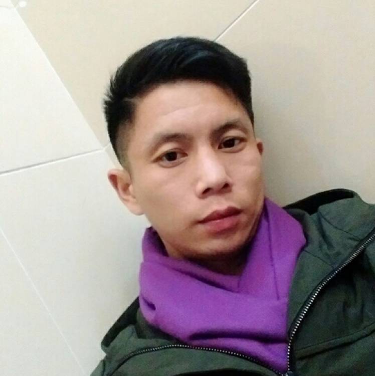 隔壁一只花的照片