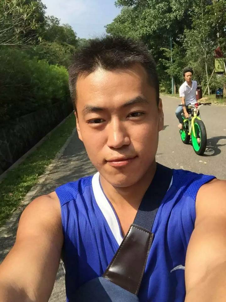 谭玉军的照片