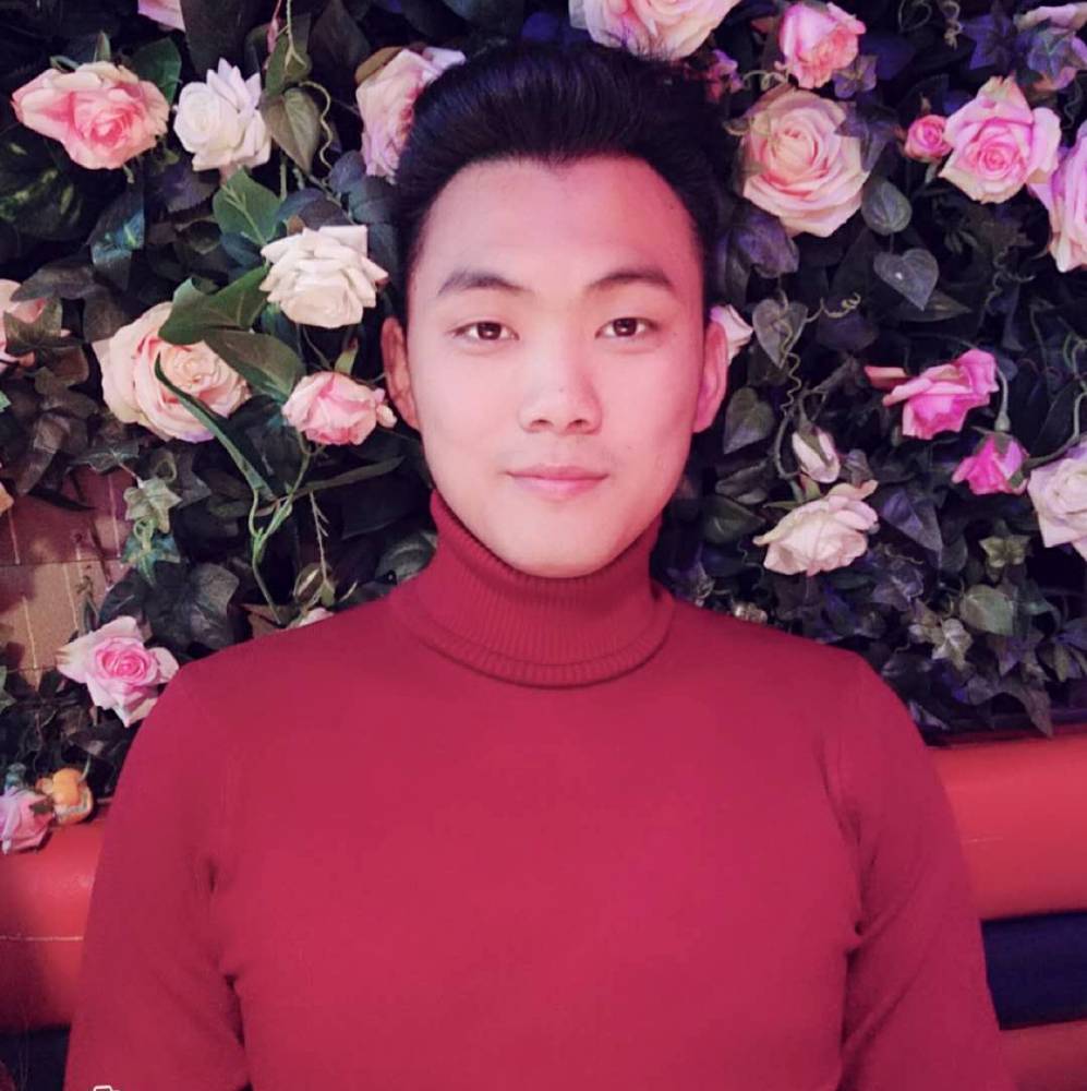 罗盛的照片