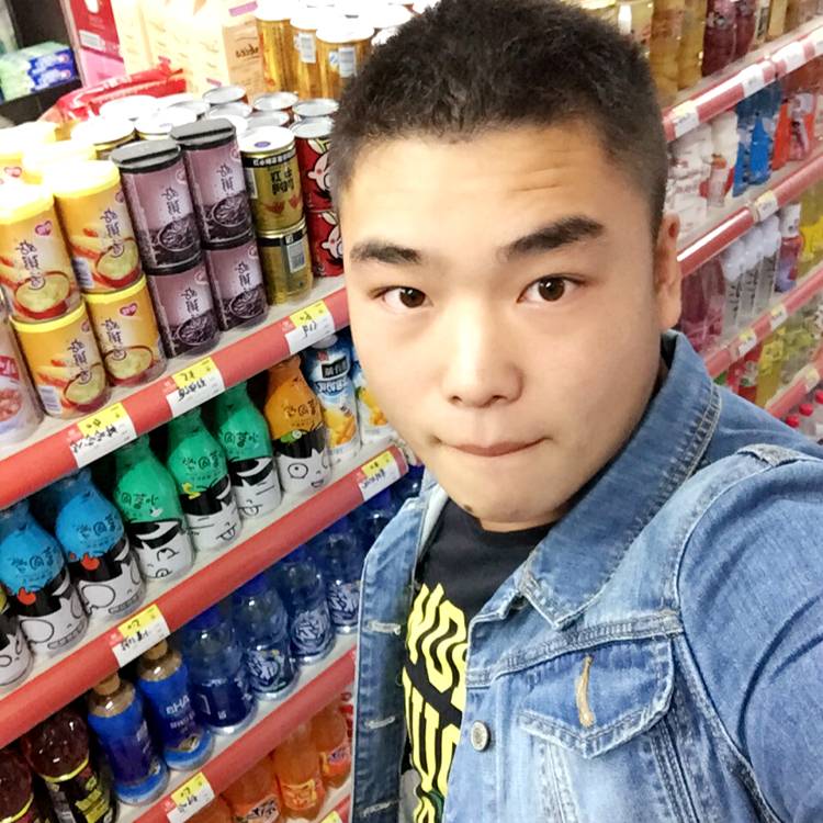 少年呀gd的照片