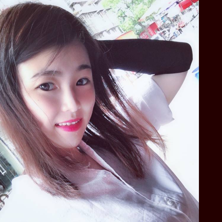 爱哭的奶奶灰的照片