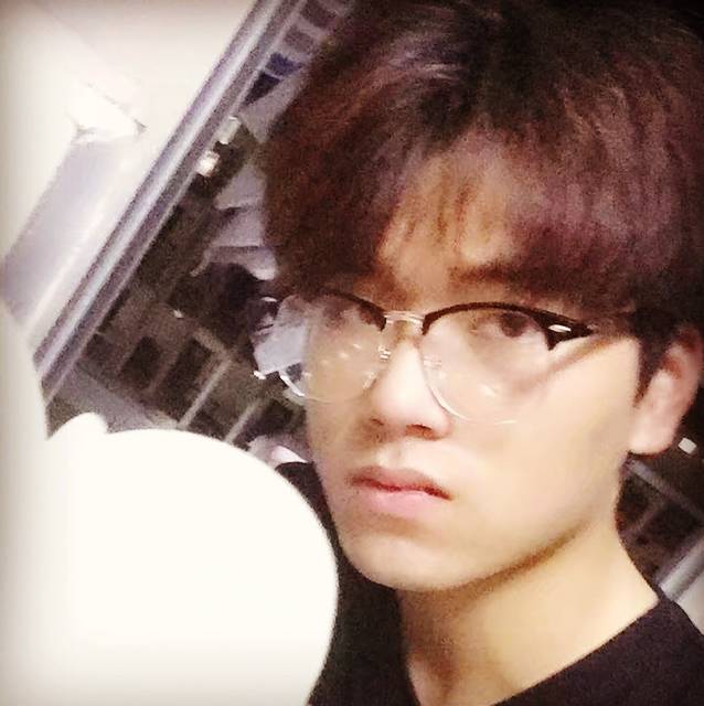 毛行淋的照片