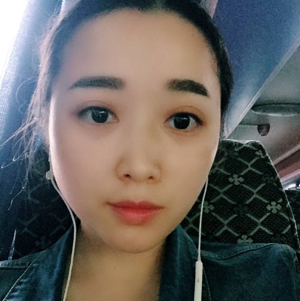 简单    如初的照片