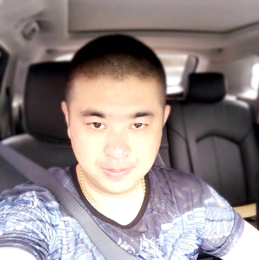 倔强的板凳的照片