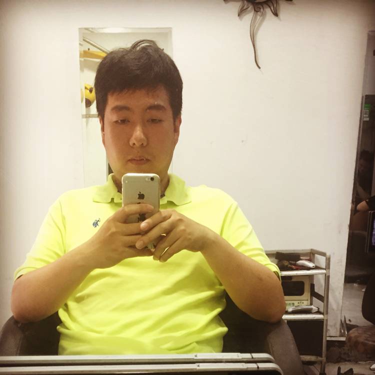 贽殿弑月的照片