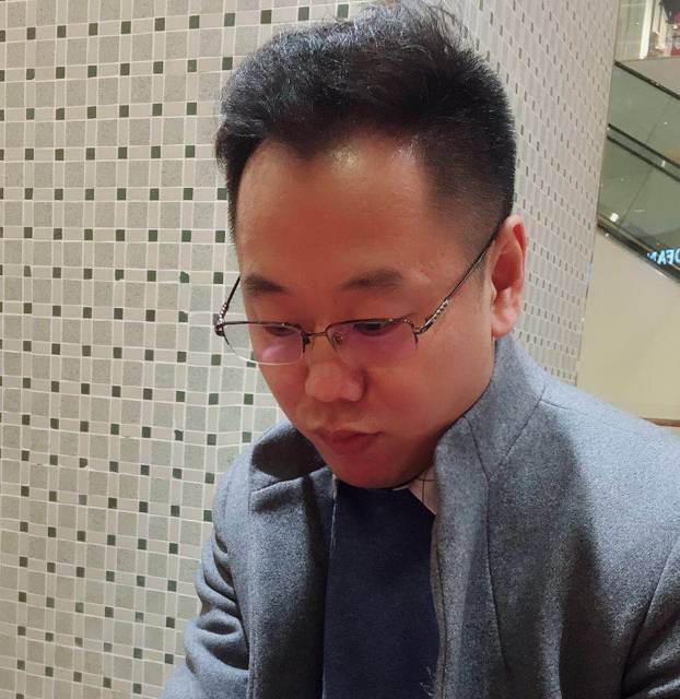 双胞胎的照片