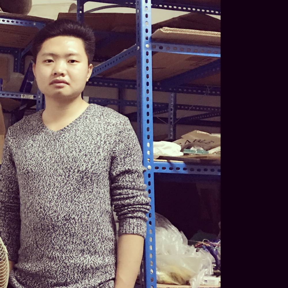 没有爱所以爱的照片