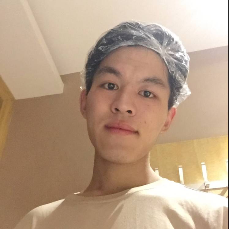 彭荔枝的照片