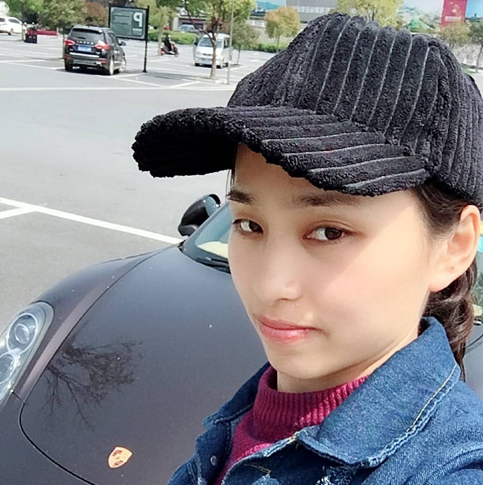 歌在妃的照片