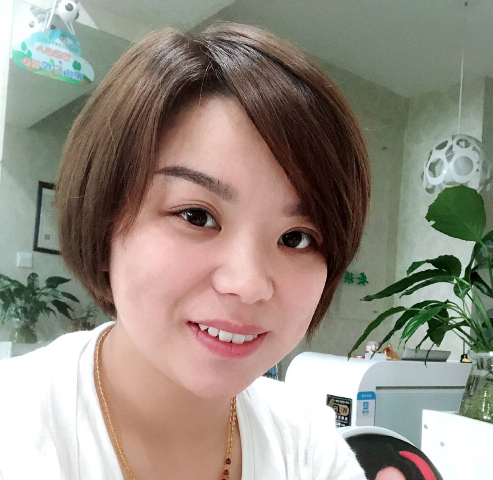 受伤冷月的照片
