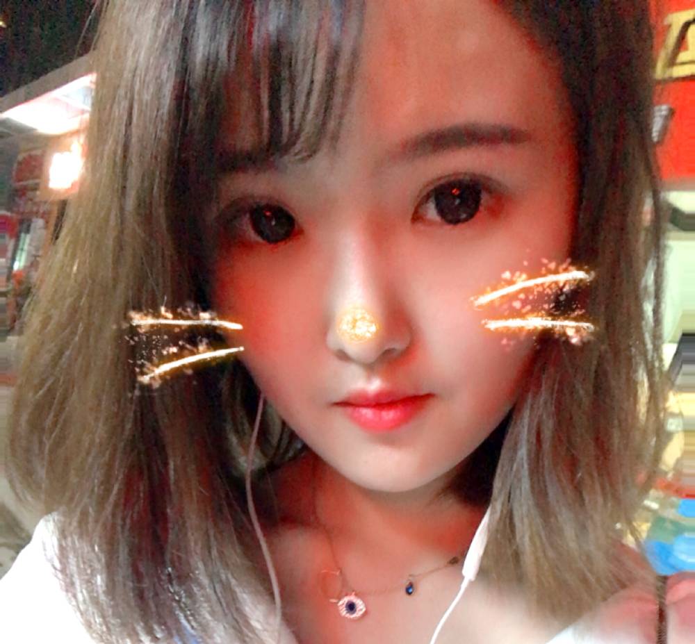 跳跃银耳汤的照片