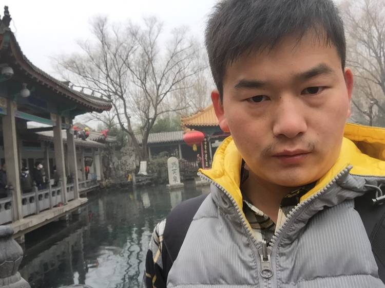 爱需要付出。的照片