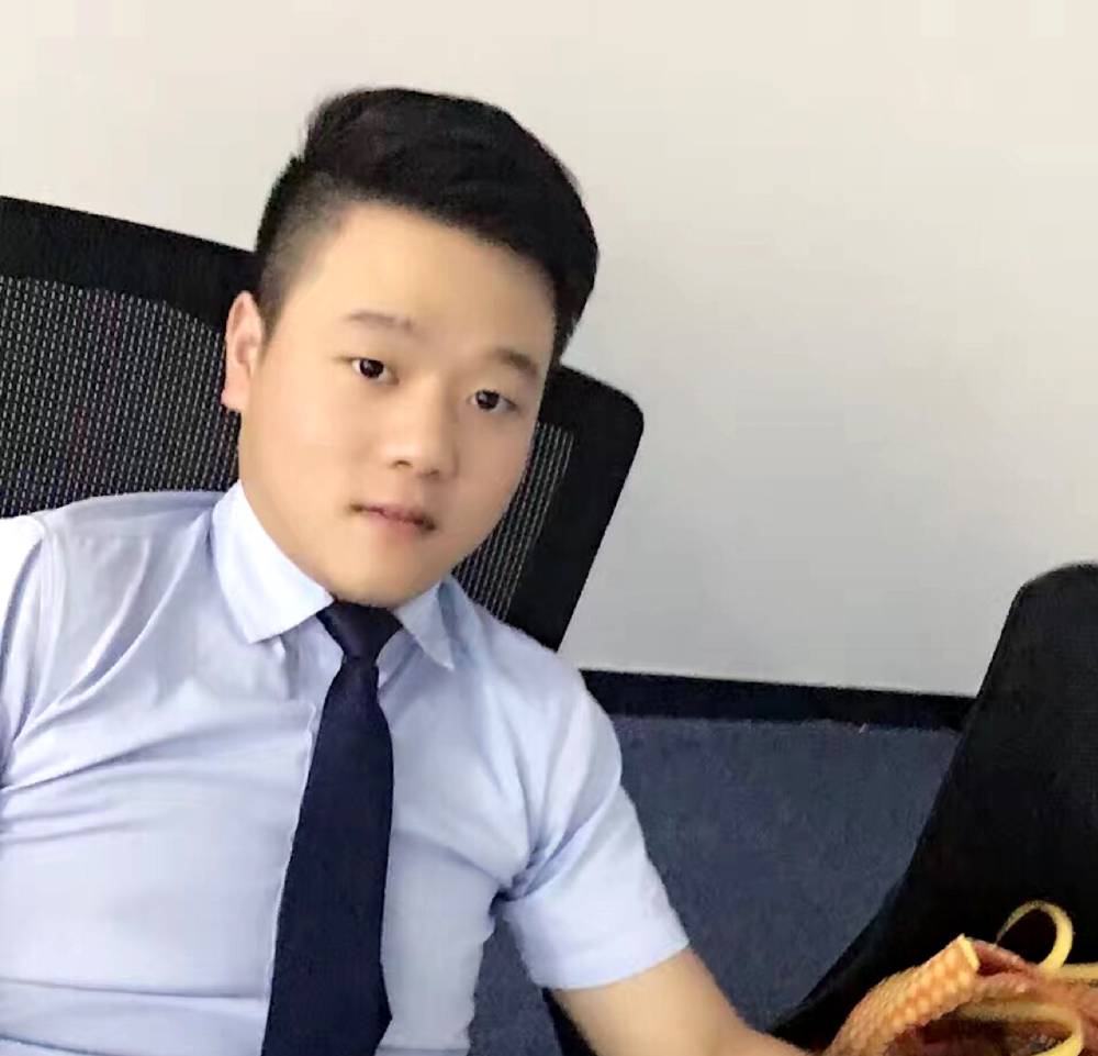 超帅浮光的照片