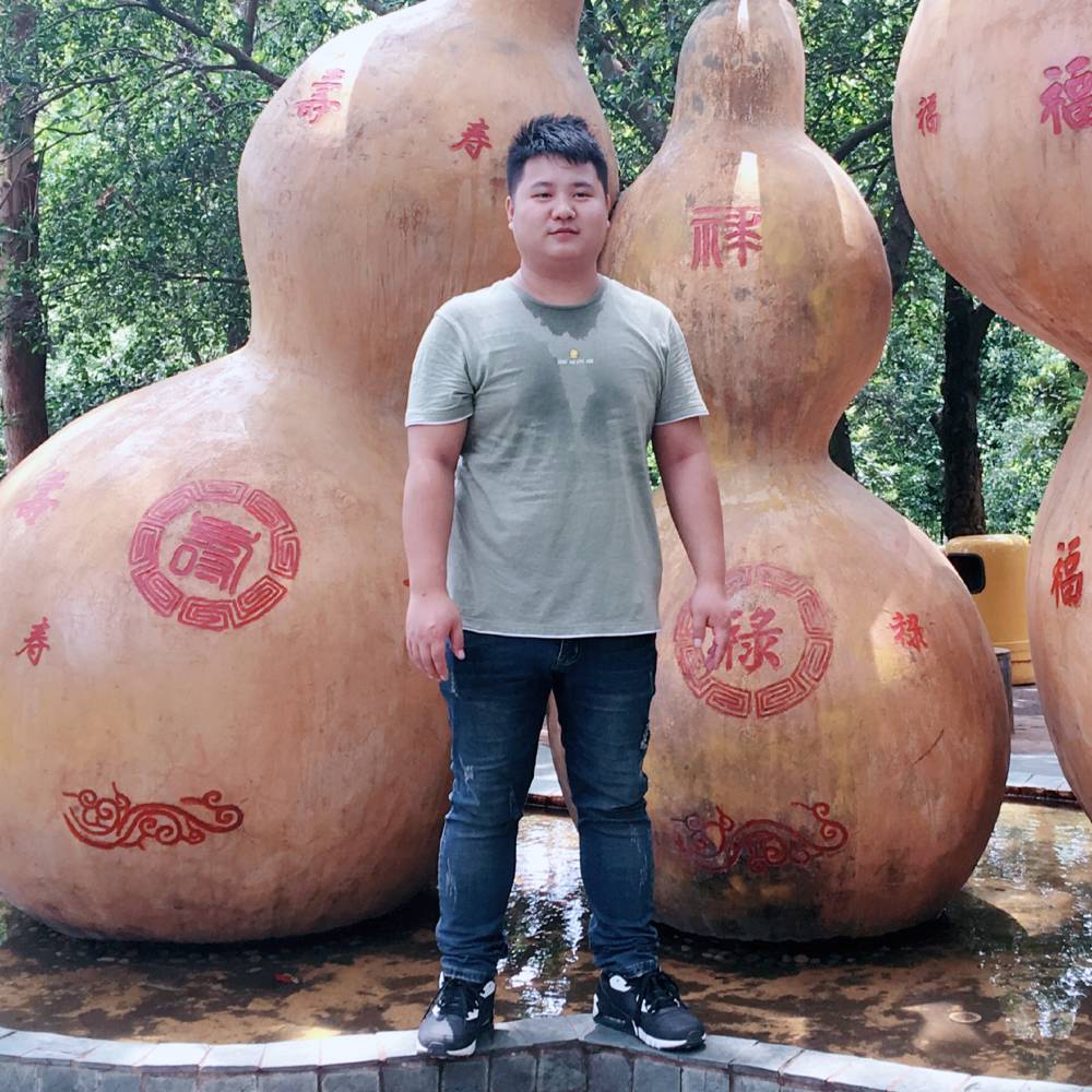 杨安明的照片