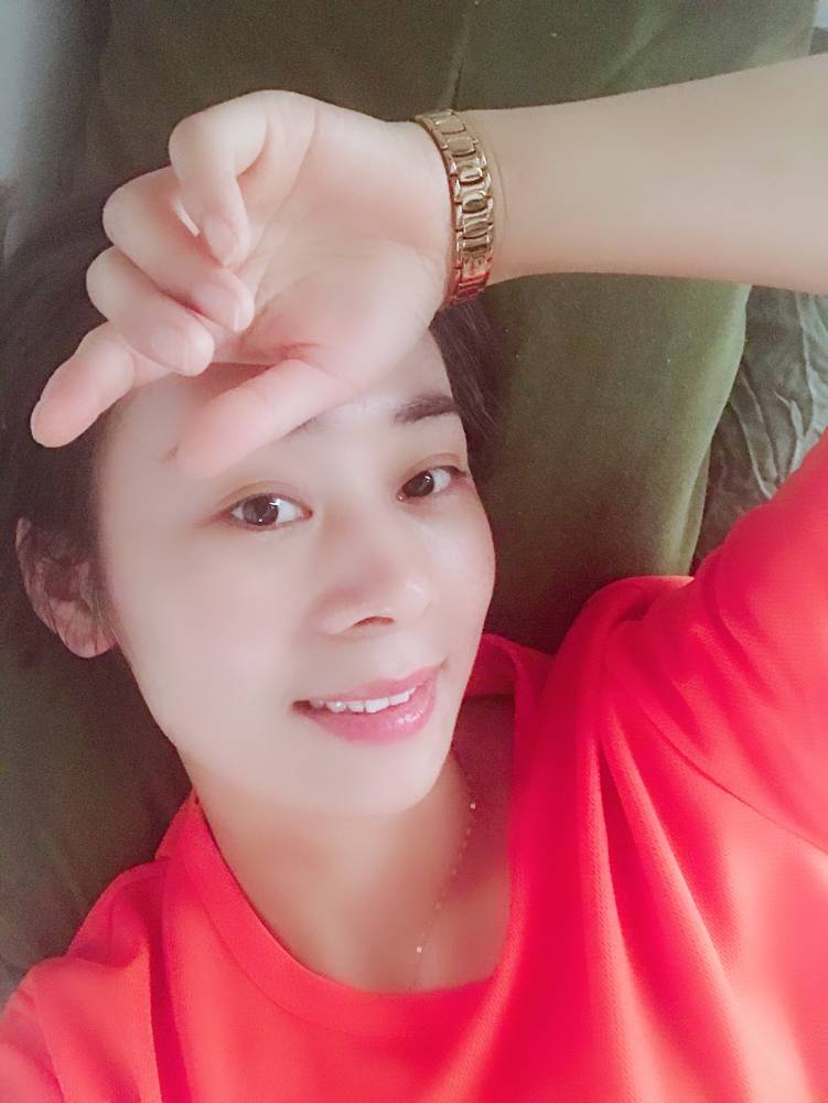 爱听歌小松鼠的照片