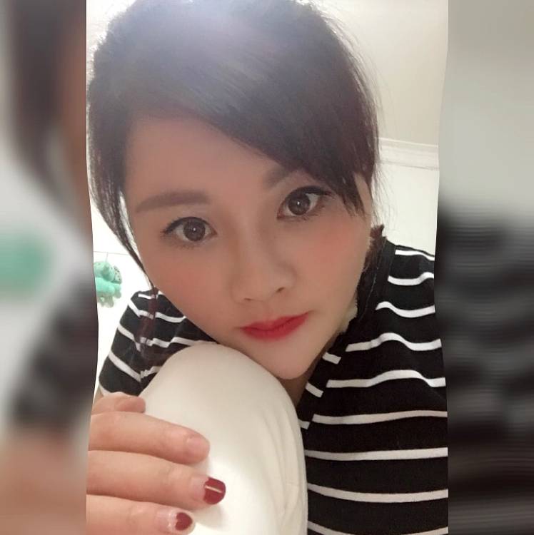温柔小蜜蜂的照片