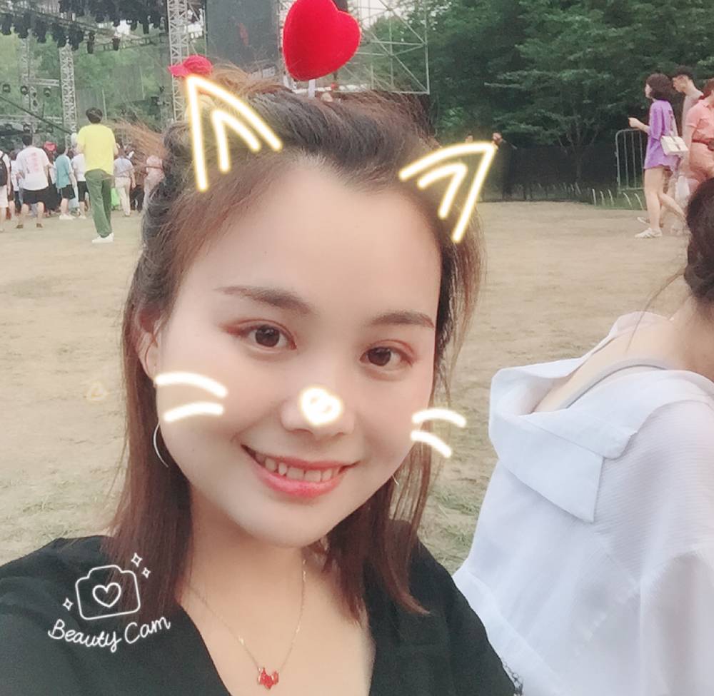 称心磬音的照片