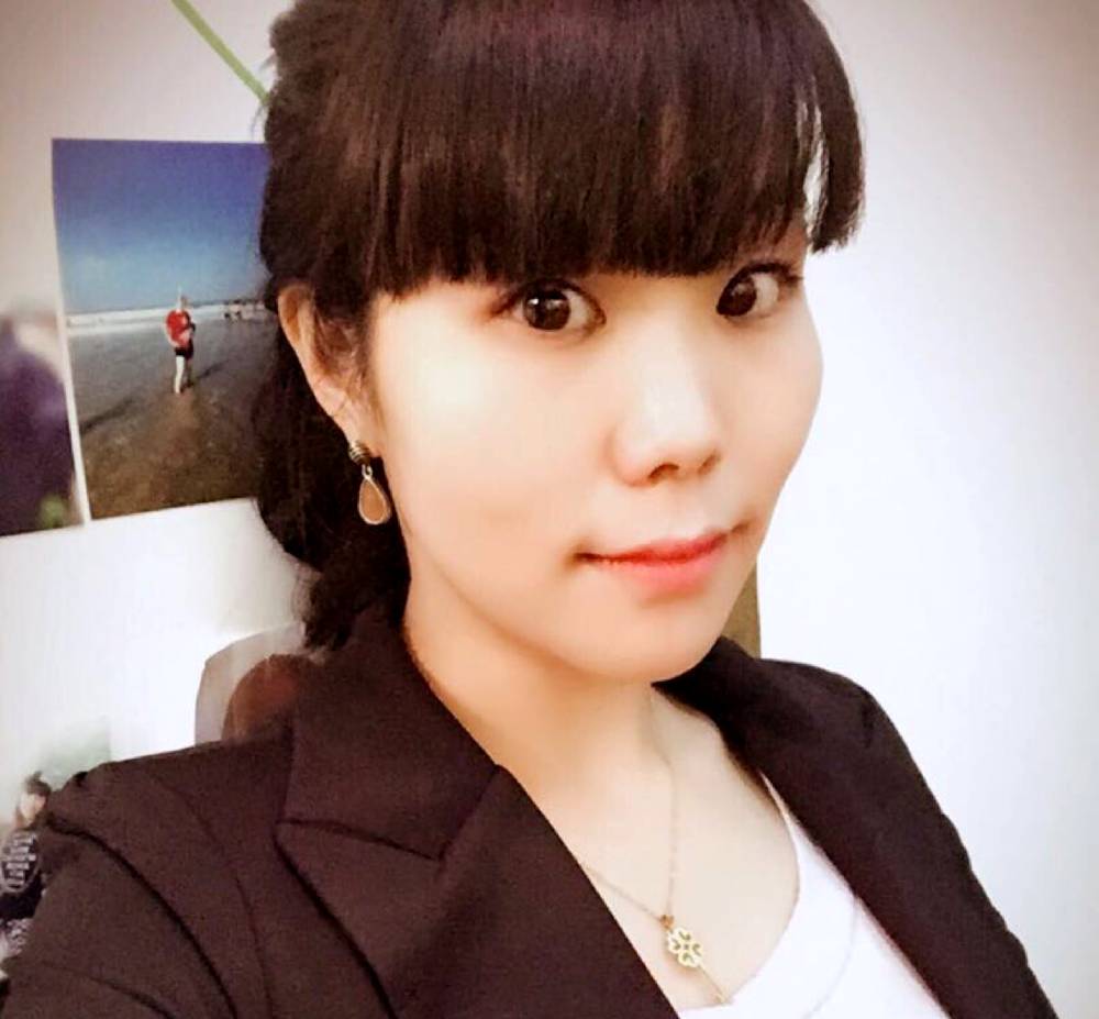一缕孤烟的照片