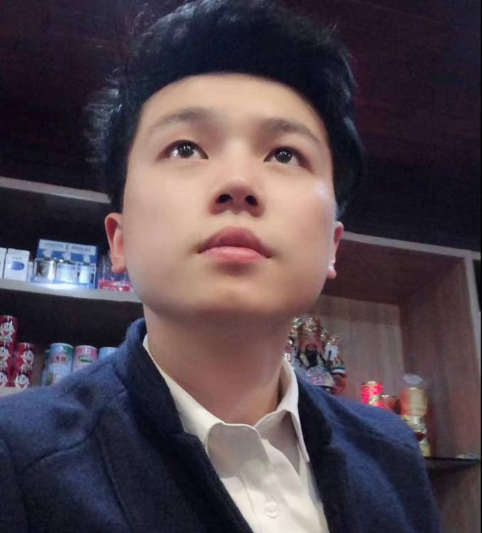 勇范范的照片