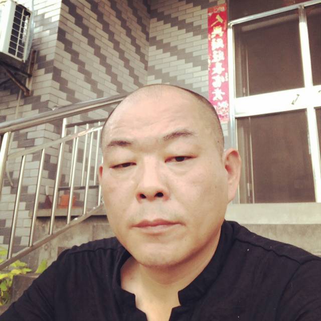 坚定初雨的照片