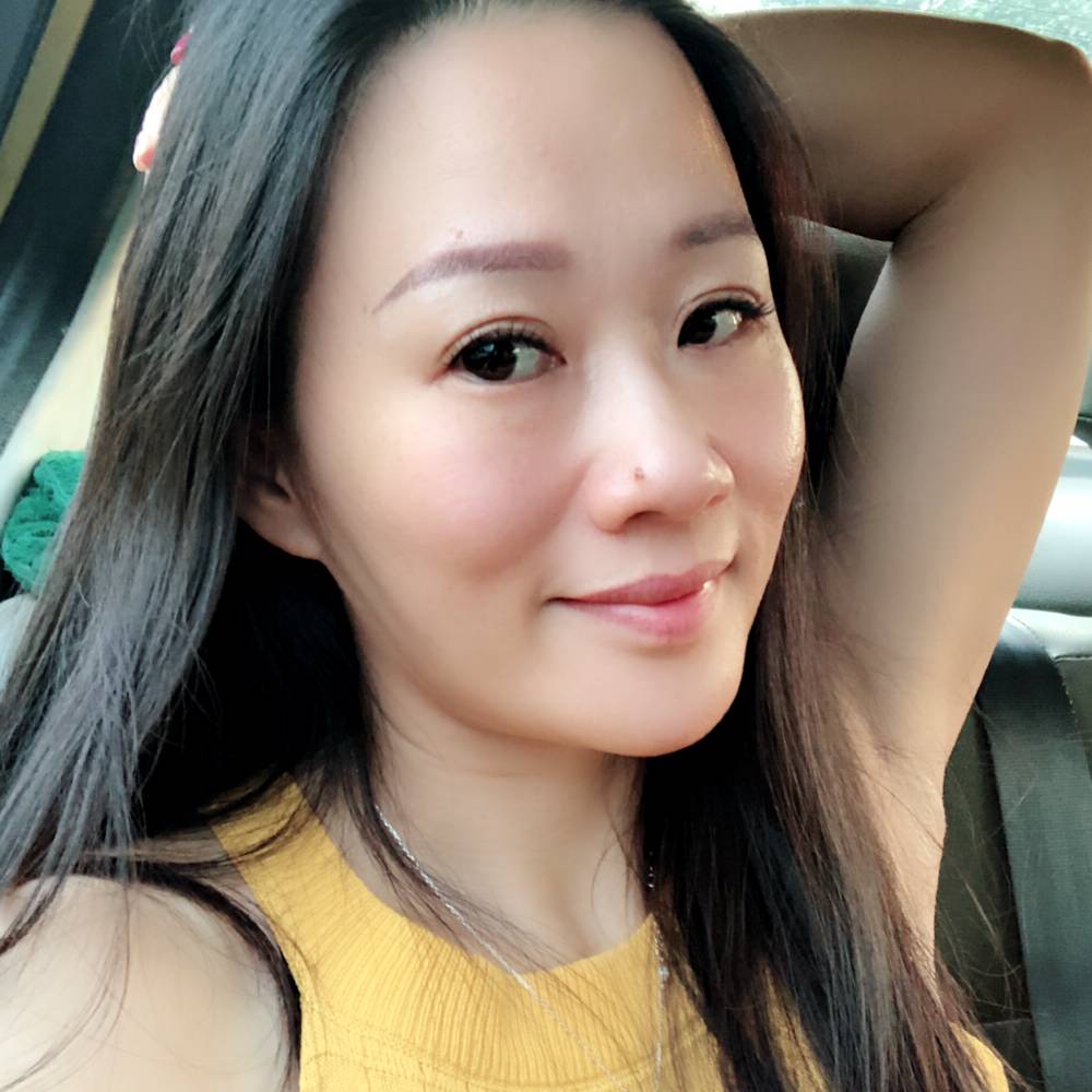 朴真的照片