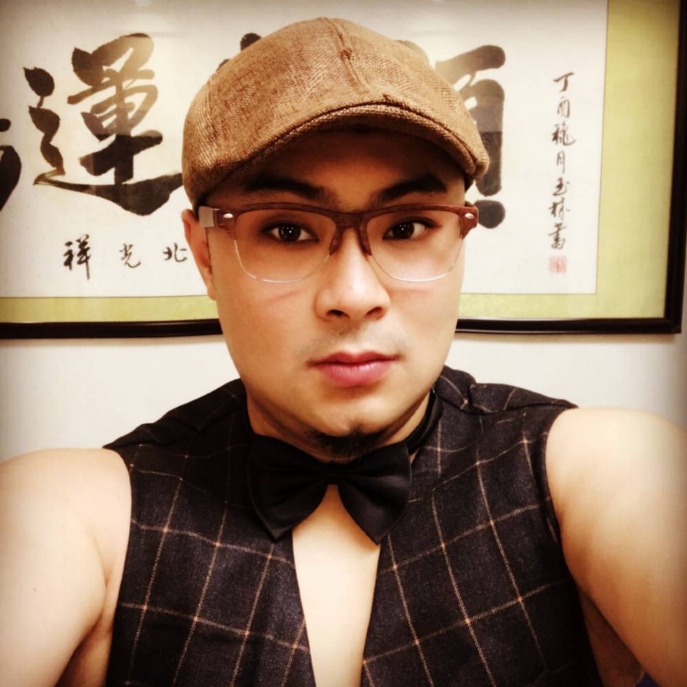 锦衣摩羯至尊宝的照片