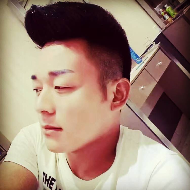 持之以恒，恒哥的照片