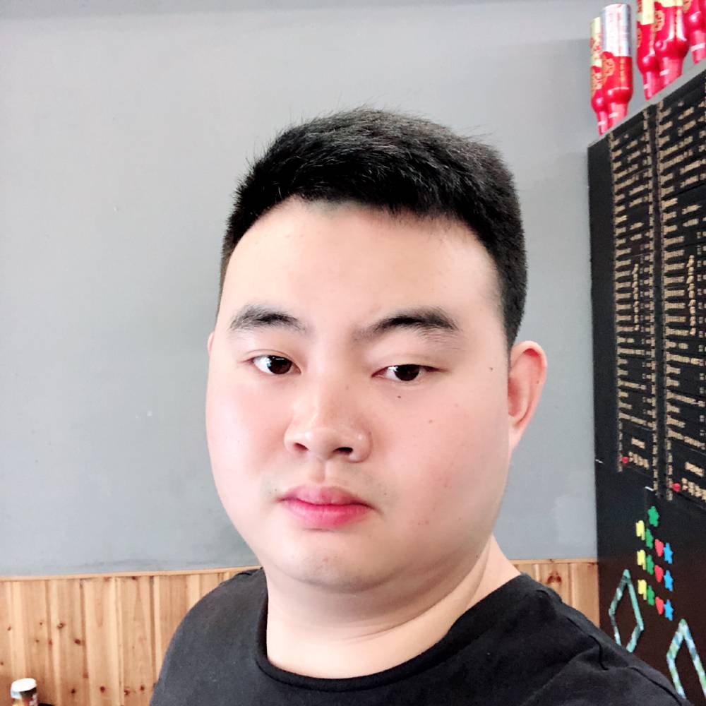 @余生我陪你的照片