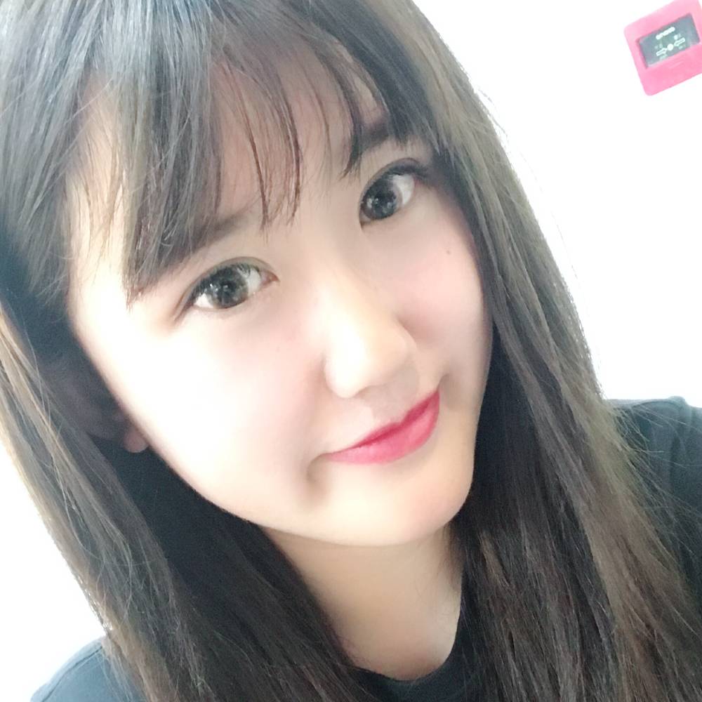 张佳尼的照片