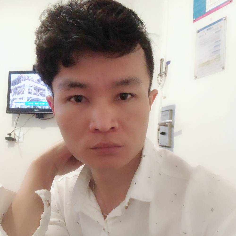 帅气中带甜的照片