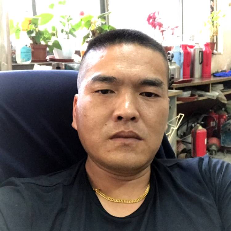 明的照片