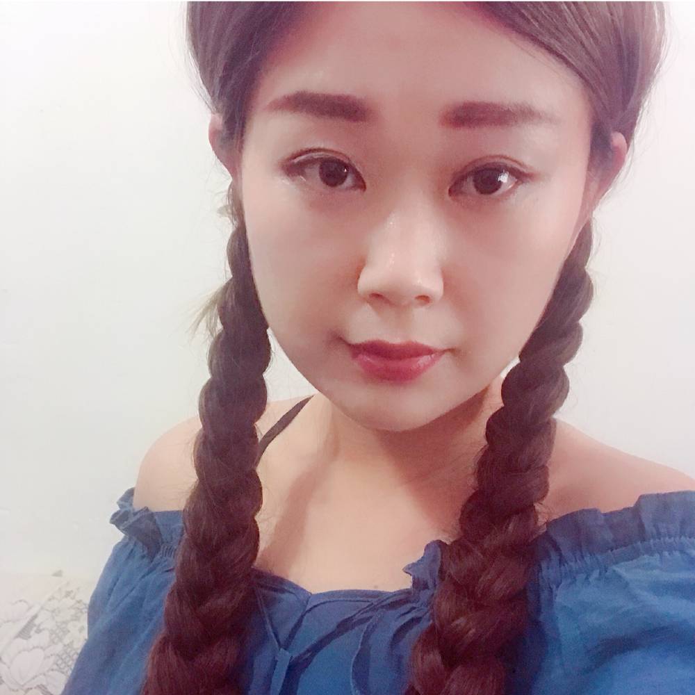 小巧飞鸟的照片