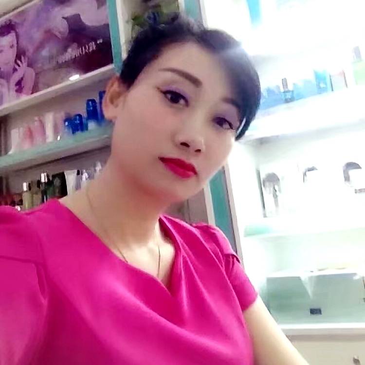 积极夏露的照片