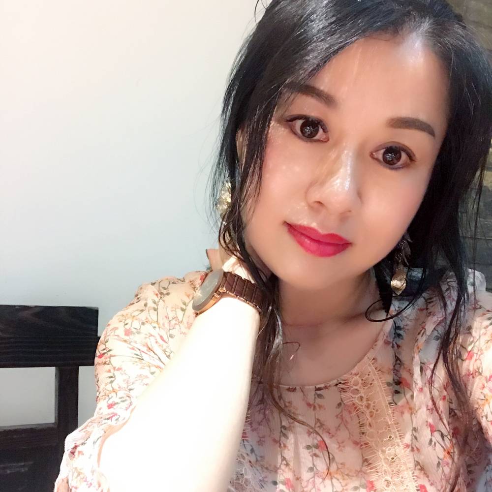 害羞御姐的照片