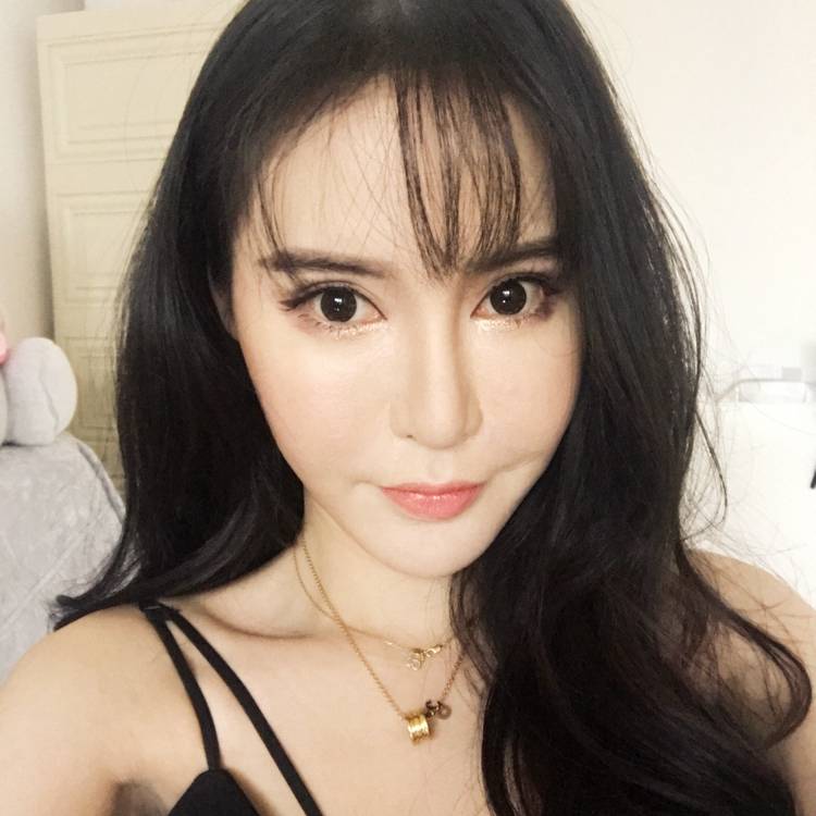 陈小肉的照片