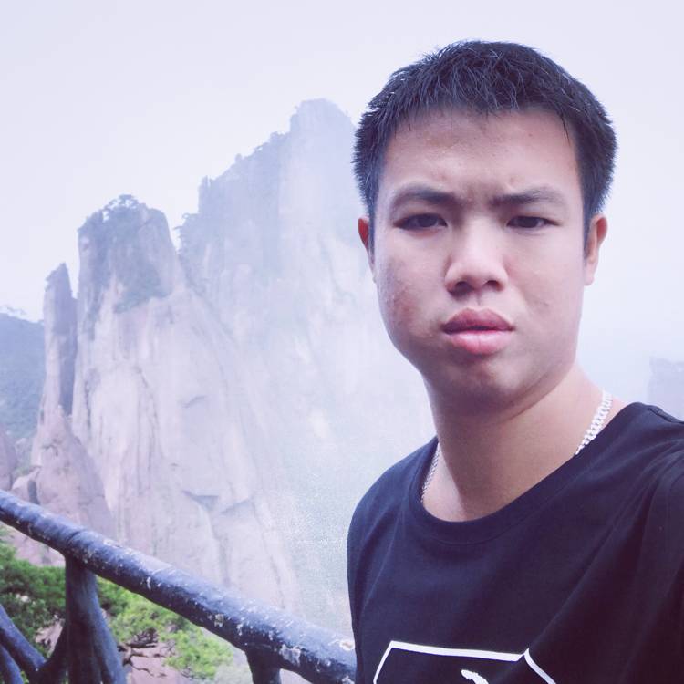 跳跃孤心的照片