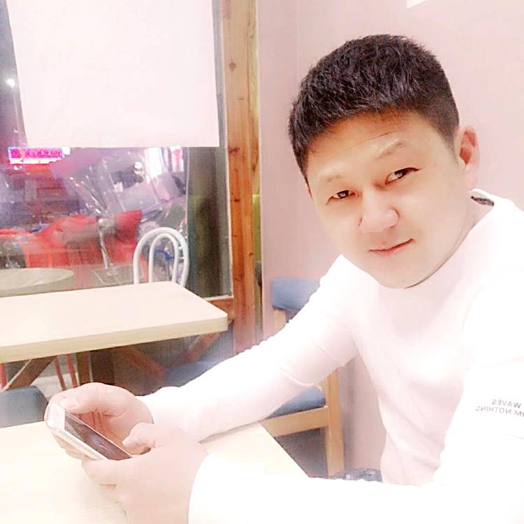 顾金航的照片
