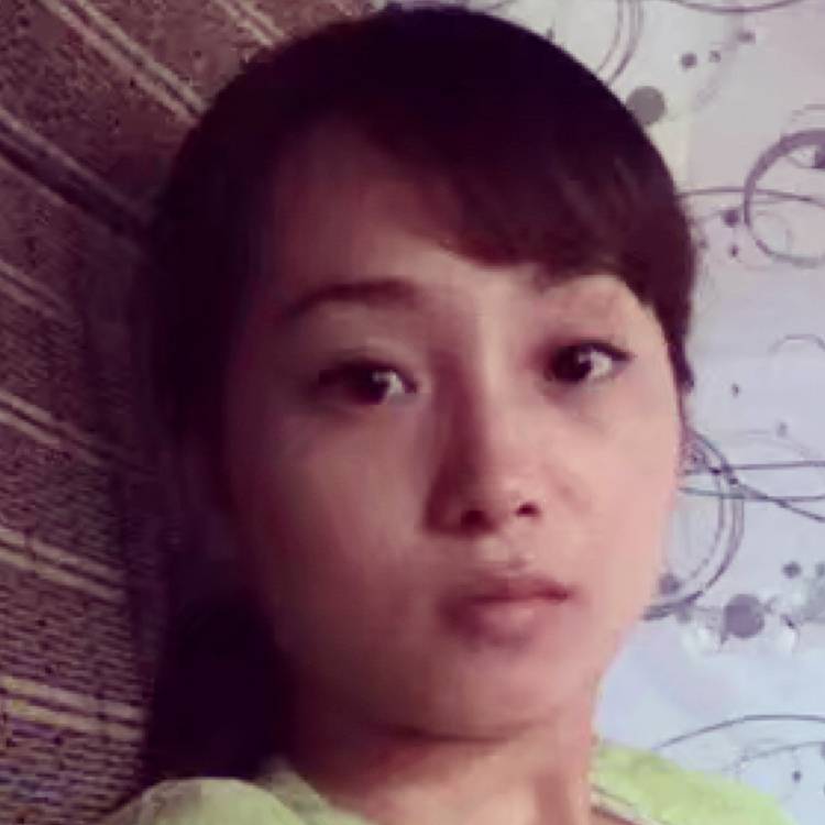 绚烂碧影的照片