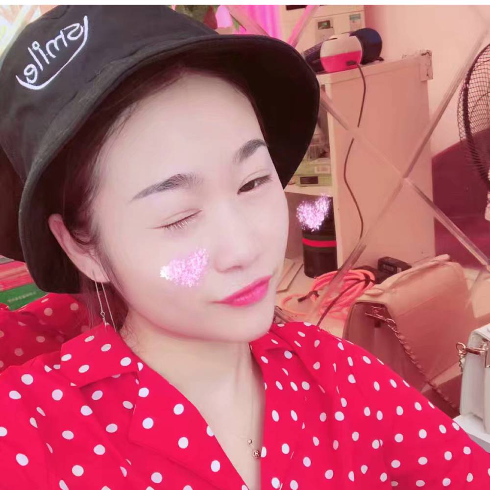 无私指甲油的照片