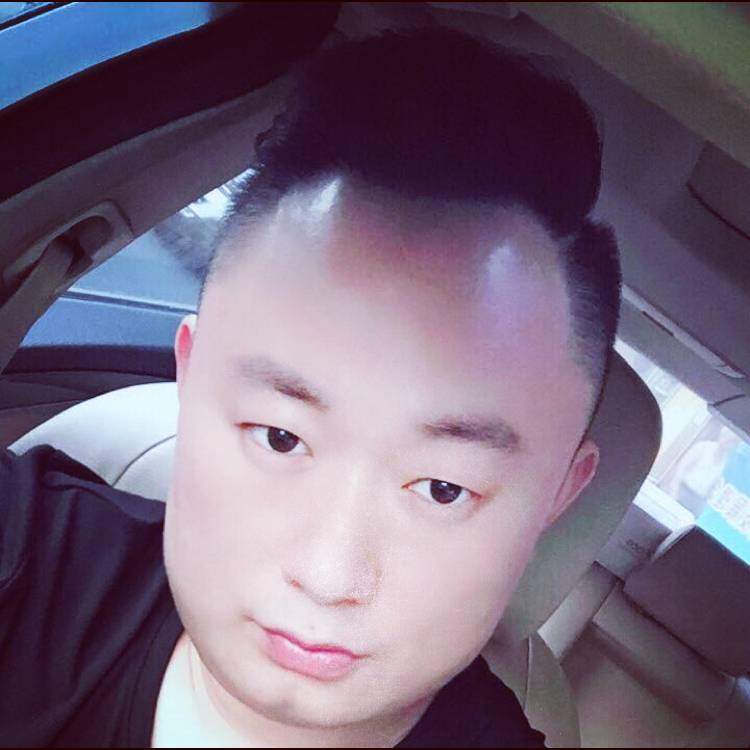向前冲-的照片