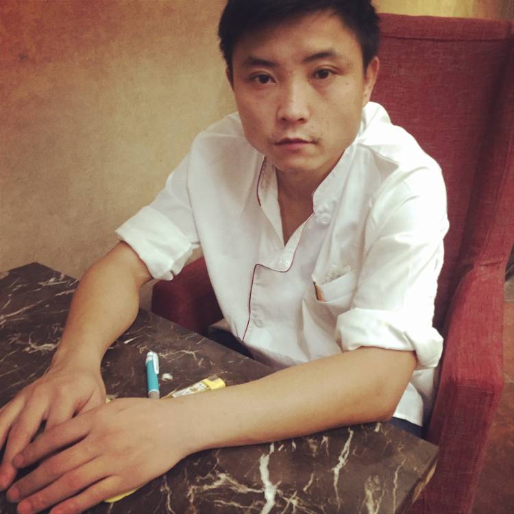 鲁先森的照片