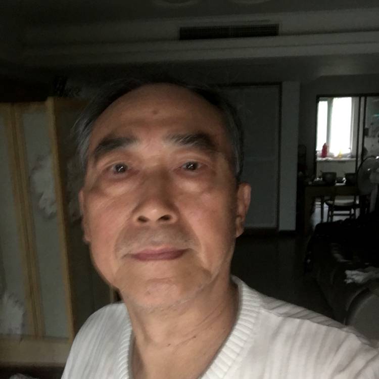 要减肥小天鹅的照片