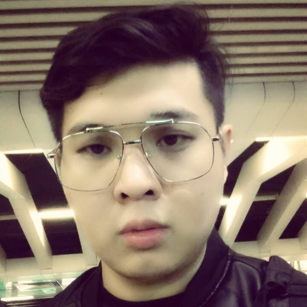 默默身影的照片