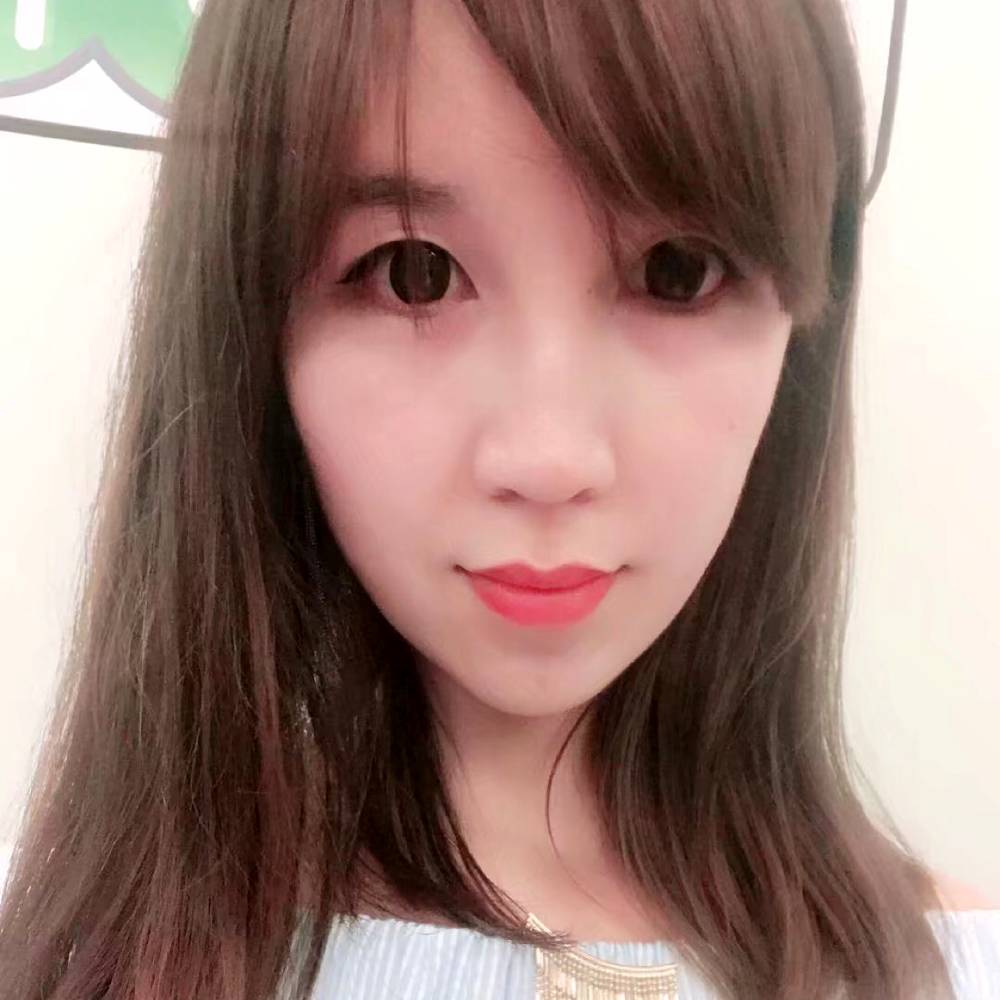 优雅小微笑的照片