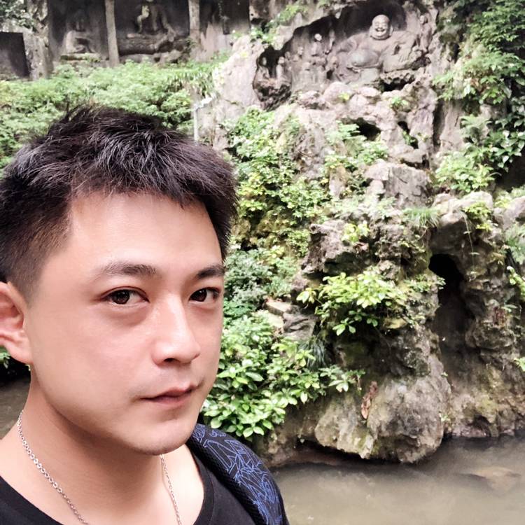 小陽的照片