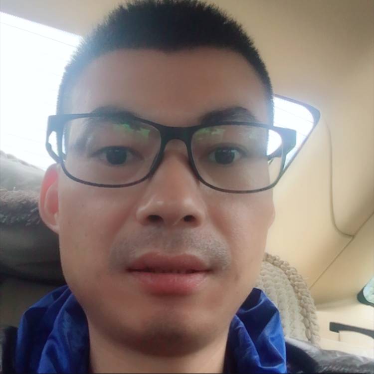 酷酷孤心的照片